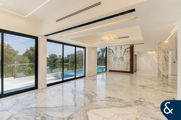 Main Lake View | Expansive Plot | 5BR Villa