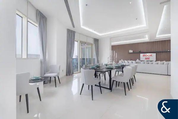 Penthouse | Fully Upgraded | Stunning View