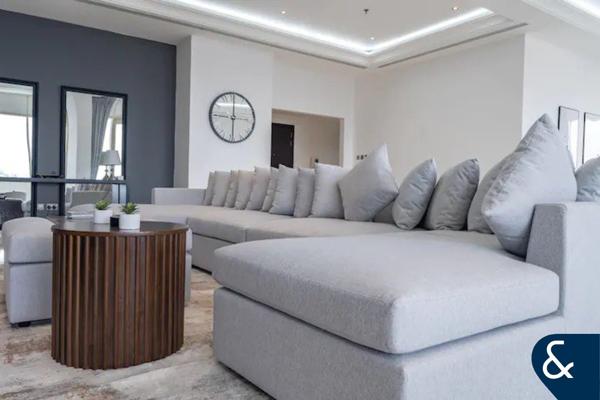 Penthouse | Fully Upgraded | Stunning View