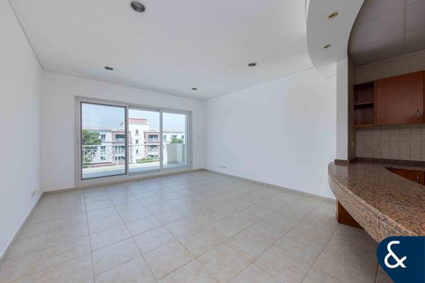 Top Floor | 1 Bed | Pool View | Exclusive
