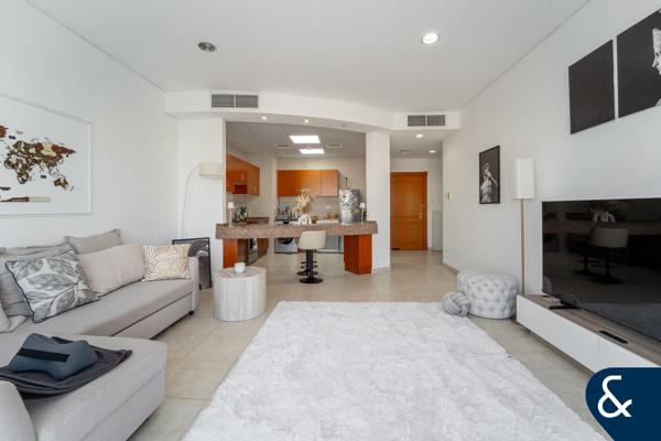 Top Floor | 1 Bed | Pool View | Exclusive