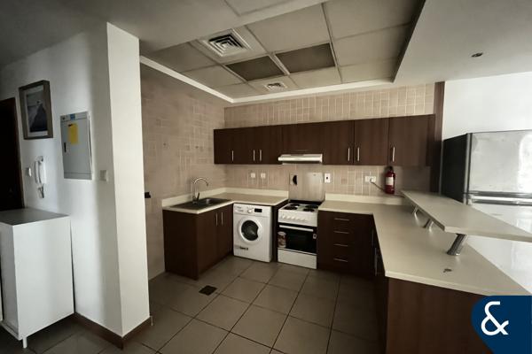 1 Bed | Spacious Layout | Furnished | Vacant