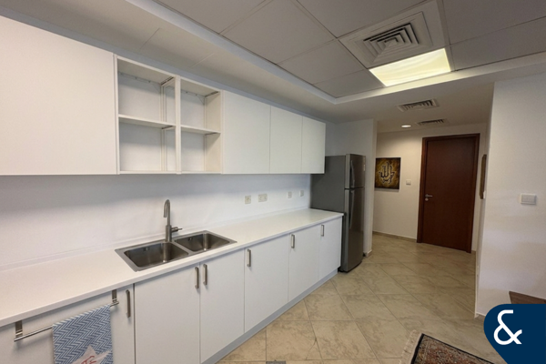 Upgraded | One Bed | Ground Floor