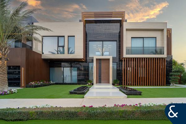 Fully Upgraded | Turn Key Villa | Huge Plot