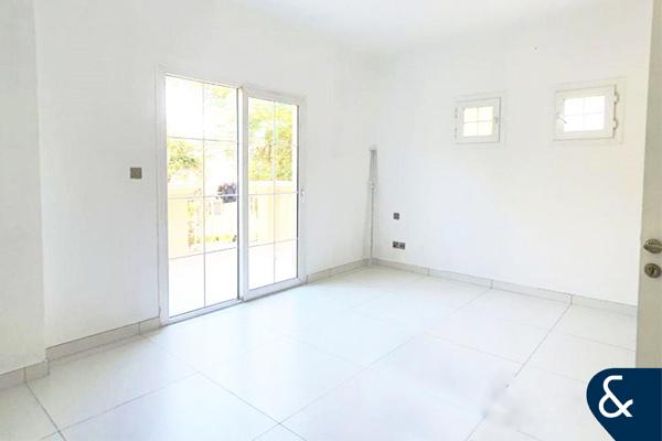 Springs 2 | 3E | Great Location | Easy to View