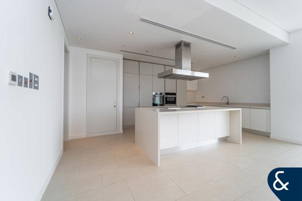 2 Bedroom | Spacious | High End Finishes