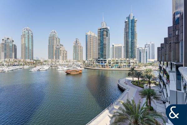 PRIVATE TERRACE -  VOT - FULL MARINA VIEW