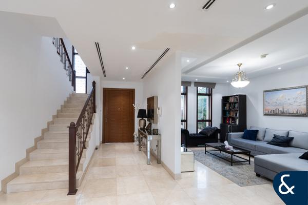 Lake + Skyline | 4 BR Custom | Huge 8k Plot