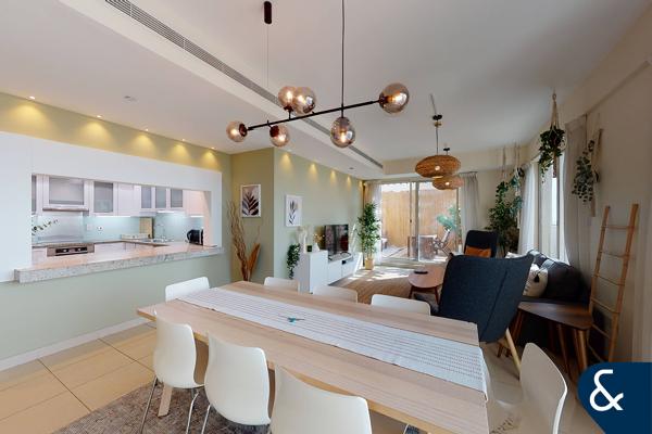 Spacious 2 Bed | Large Terrace | Vacant
