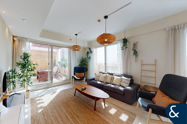 Spacious 2 Bed | Large Terrace | Vacant