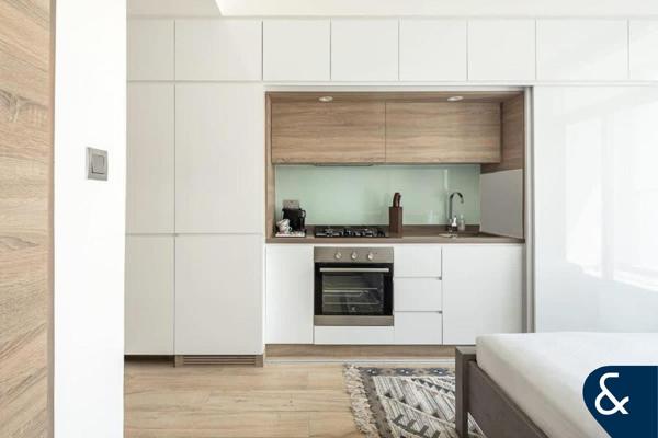 Studio APT | Furnished | Vacant | Balcony