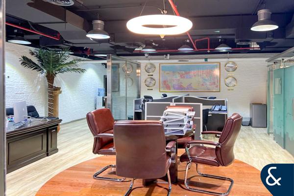 VACANT | Furnished | Partitions