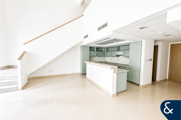 Two Bed Duplex | Great Location | Vacant