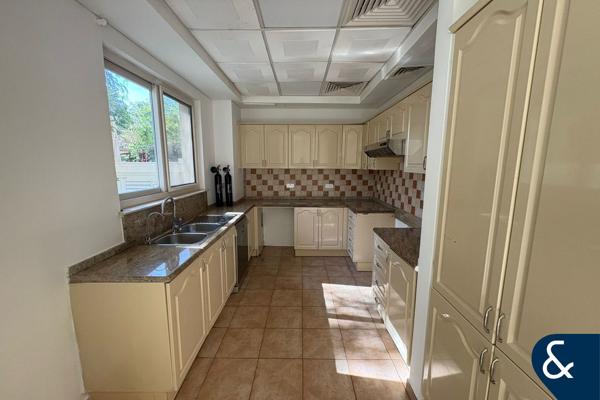 4 Bed TH | Prime Location | Victory Heights