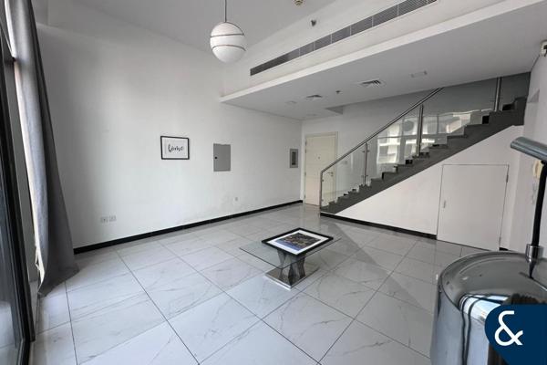 Spacious | Duplex Apt |  Flexible Cheques