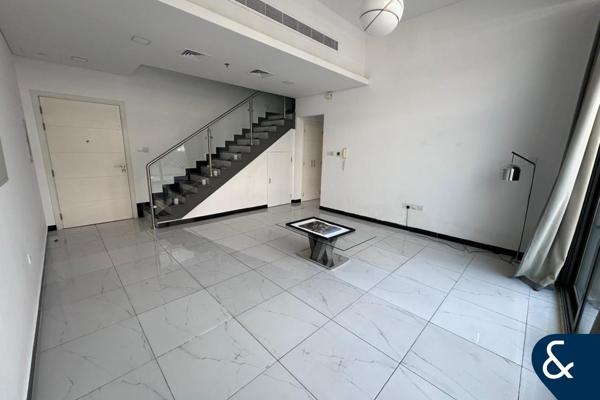 Spacious | Duplex Apt |  Flexible Cheques
