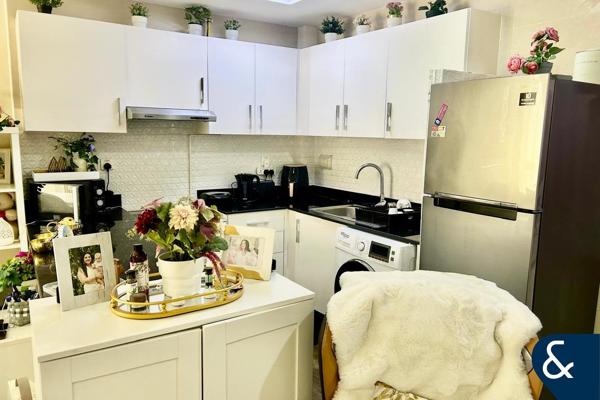 Very Modern Studio | Parking | Pool | Gym