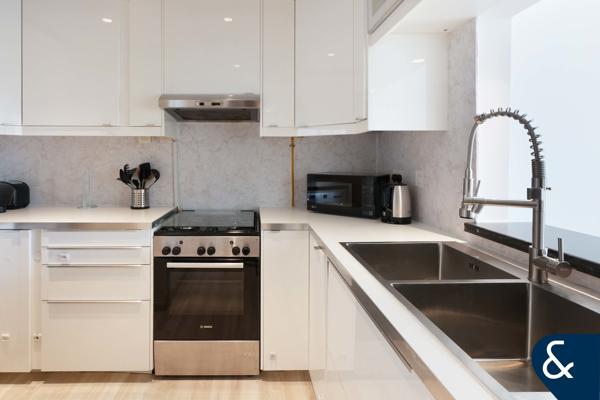 2 Beds / Spacious Apartment / Large Balcony