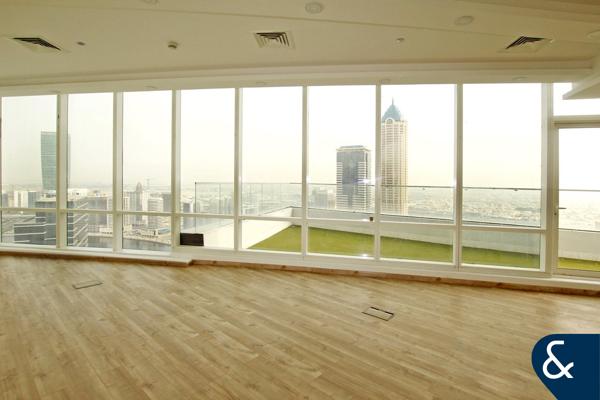 Fitted Office | High Floor | Roof Terrace