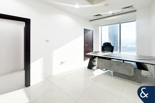 Vacant Now | High Floor | Canal Views