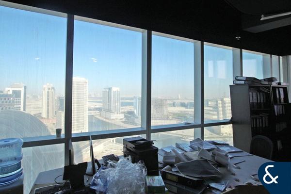 Quality Fitted | Open Space | Top Floor Unit