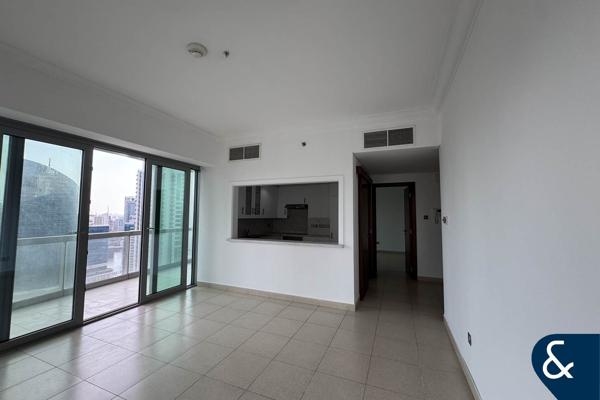 1 Bed | Study | Unfurnished | Vacant Jan