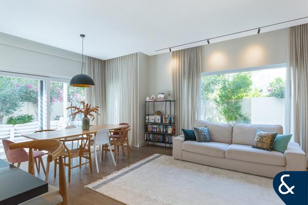 Corner Villa | Turnkey | Single Row