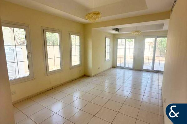 Vacant Now | Quiet location | Back to Back