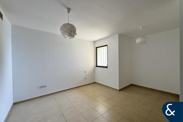 Murjan 5 | Unfurnished | Partial Palm View