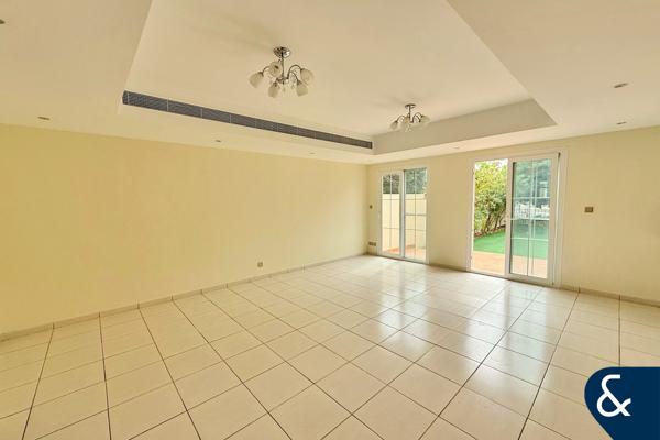 3 Bedrooms | Middle Unit | Close to Pool