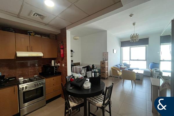 Studio Apartment | High ROI | Hamilton Tower
