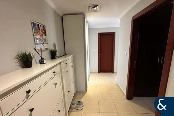 Large Layout | Vacant | Marina View | 1 Bed