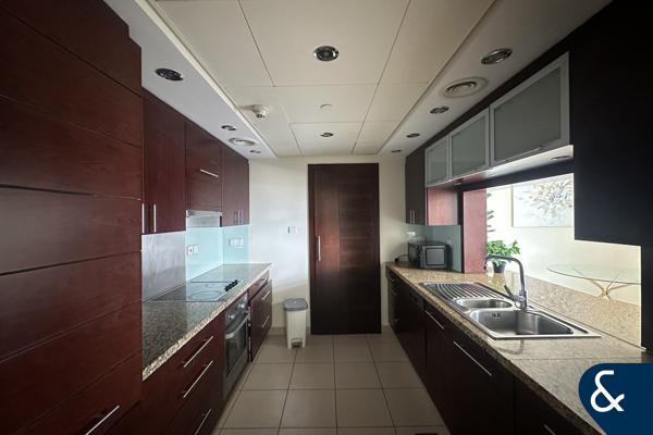 VOT | Community Feel | Close to Mall