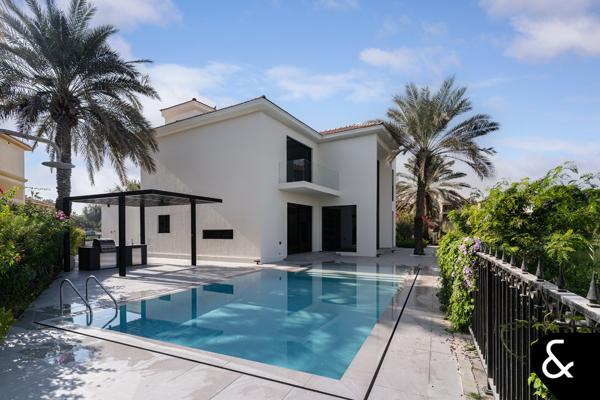 Lake View | Upgraded | Furnished