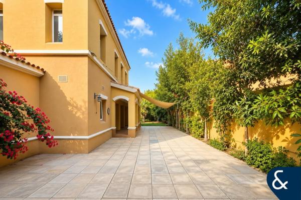 Prime Location | Huge Plot | Pool Backing