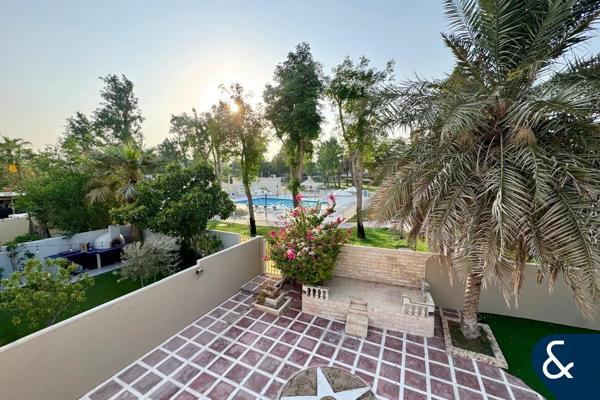 Type 2E | Corner plot | Backing pool and park