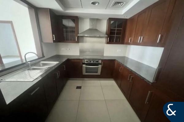 Unfurnished | High Floor | Vacant | Balcony