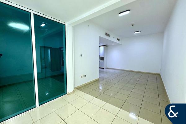 Vacant | Spacious | Best Layout | 1 Bedroom