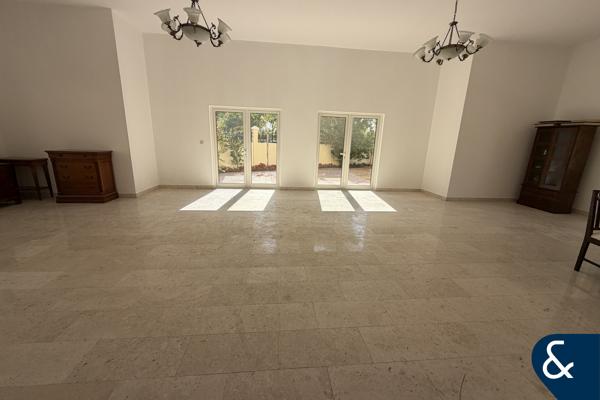 Spacious | 5 Bed + Maid +Pool | Vacant now