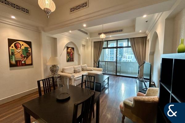 1 Bed | Lake View | Vacant Now