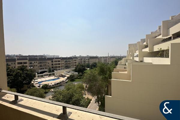 Pool Views | 1 Bedroom | Vacant | Balcony