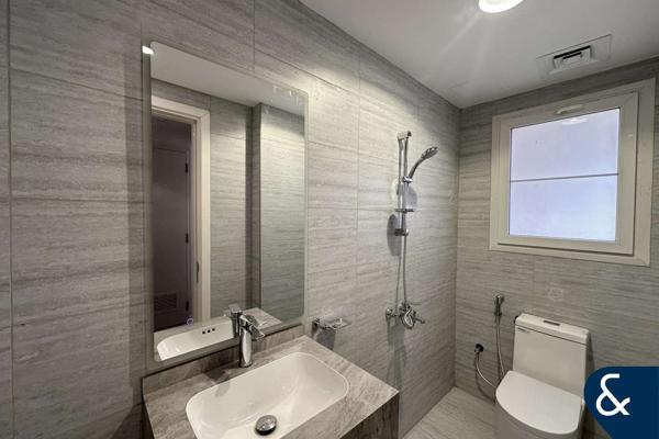 2 Bed | Upgraded | Back-to-Back | Type 4M