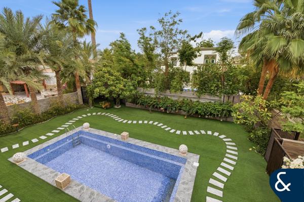 Extended 5 Bed | 8.6k Huge Plot | Call Now