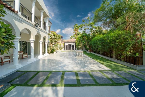 Prime Location | 5 Bedroom | Main Park