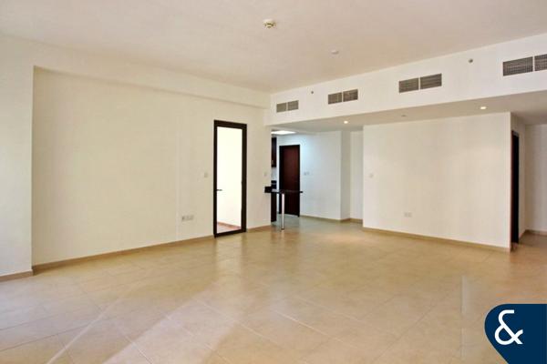 Sea Views | Unfurnished | Storage Room