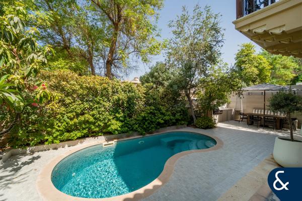 New Listing | Very Private Plot with Private Pool | Upgraded