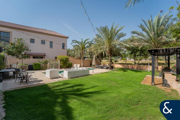 New Listing on Huge Plot in Flame Tree Ridge with Golf View