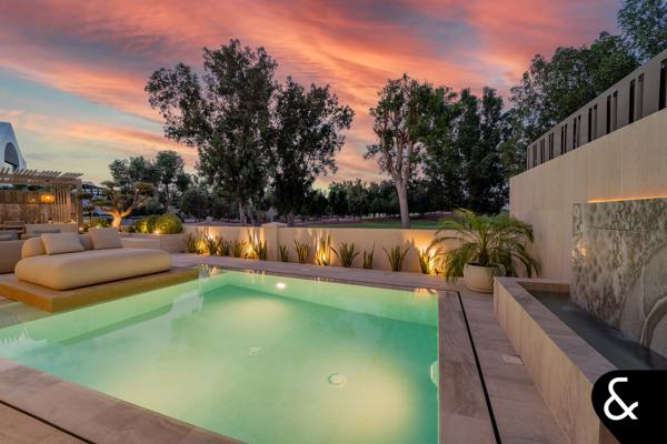 Exclusive Turnkey Mansion overlooking Earth Golf Course