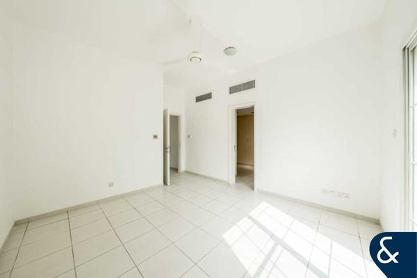 Type C-End | 4 Bed | Opposite Pool & Park