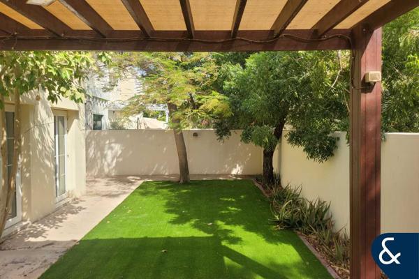Type C-End | 4 Bed | Opposite Pool & Park